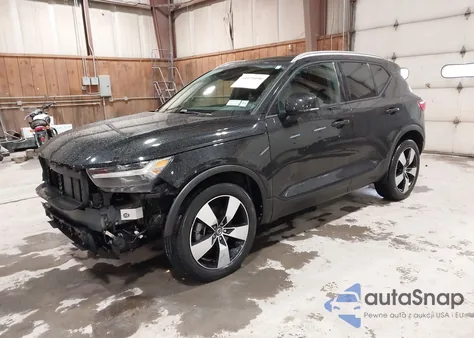 2020 Volvo Xc40 T5 Momentum z USA, uszkodzony, nr VIN YV4162UK1L2346753